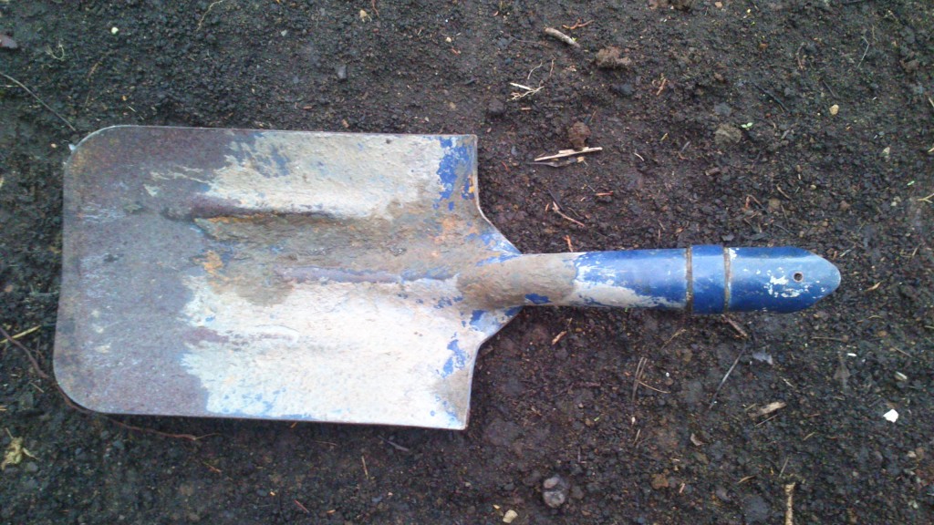 Tool love How To Replace A Shovel Handle Good Life Permaculture
